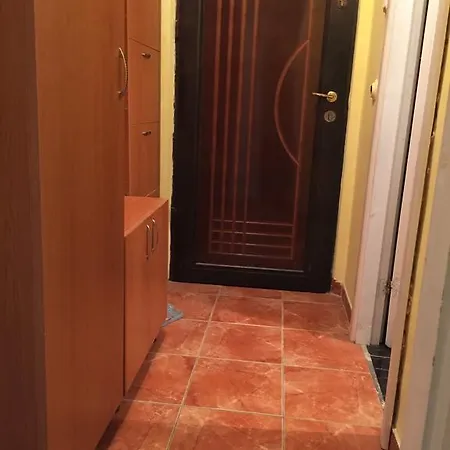 Mamaia-ciresica Kanara